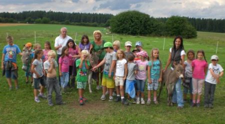 Eselsrennen – bzw. Eselziehen – machte Spass.